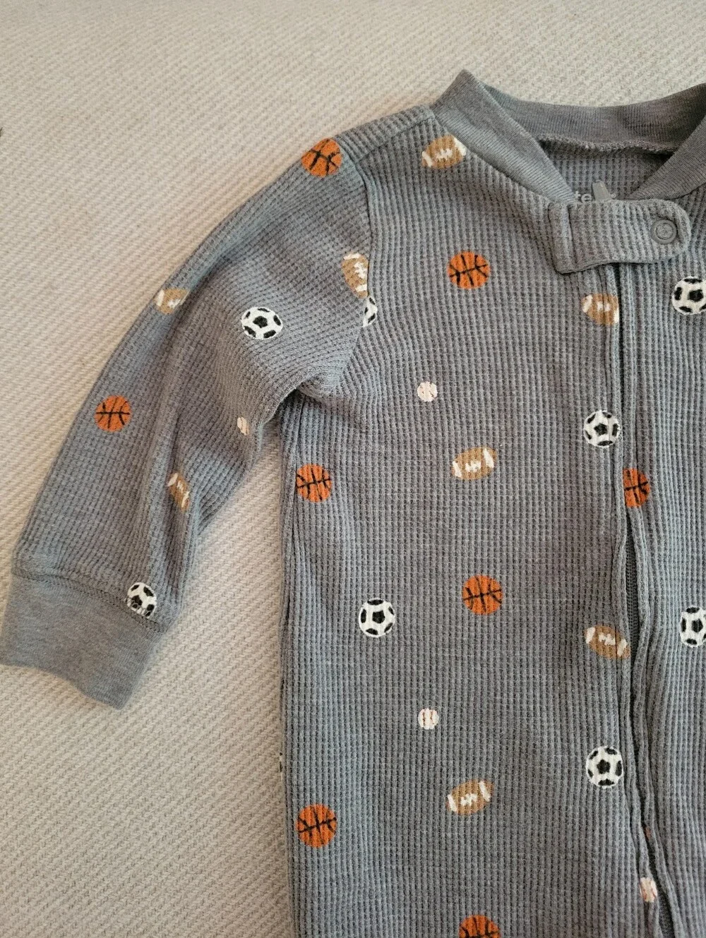 Lot of 2 Carters Pajama Sleepers Size 6 Months